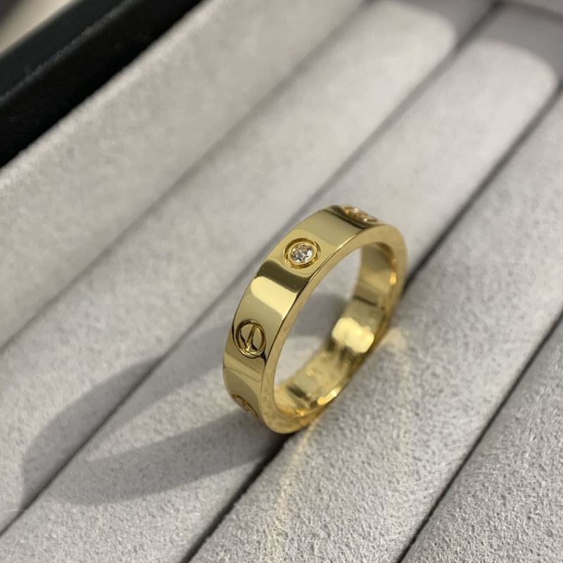 Ba*len*cia*ga rings